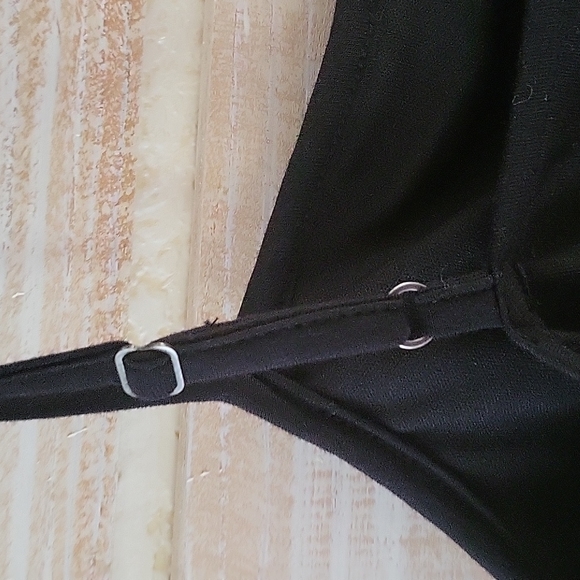 NWT knitted/crocheted crop top - Picture 3 of 6